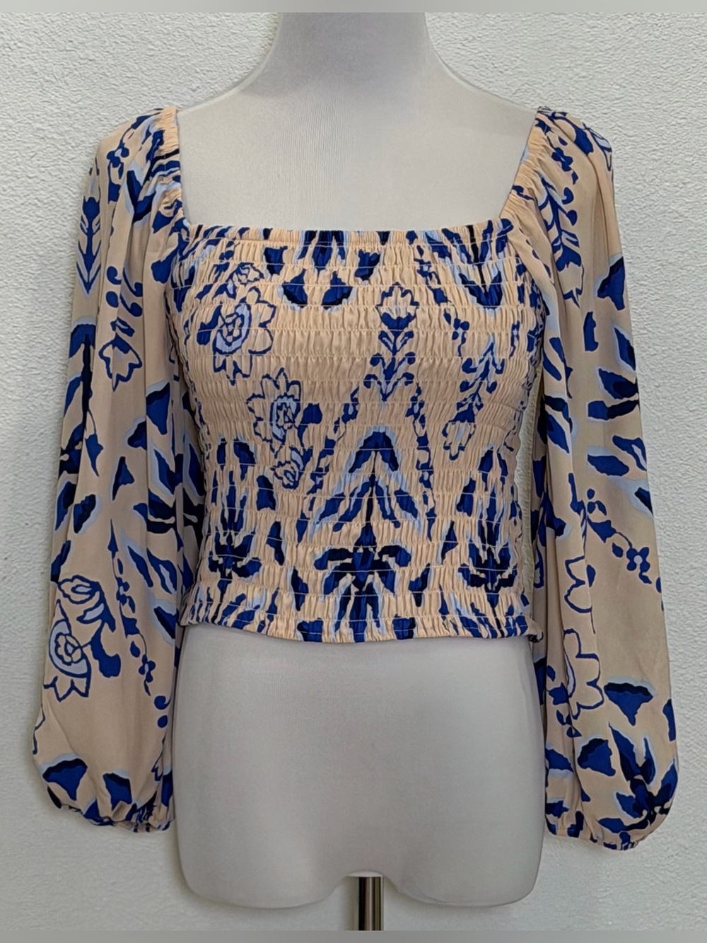 Sienna Sky Floral Smocked Crop Balloon Sleeve Square Neck Top Blouse Large Boho‎